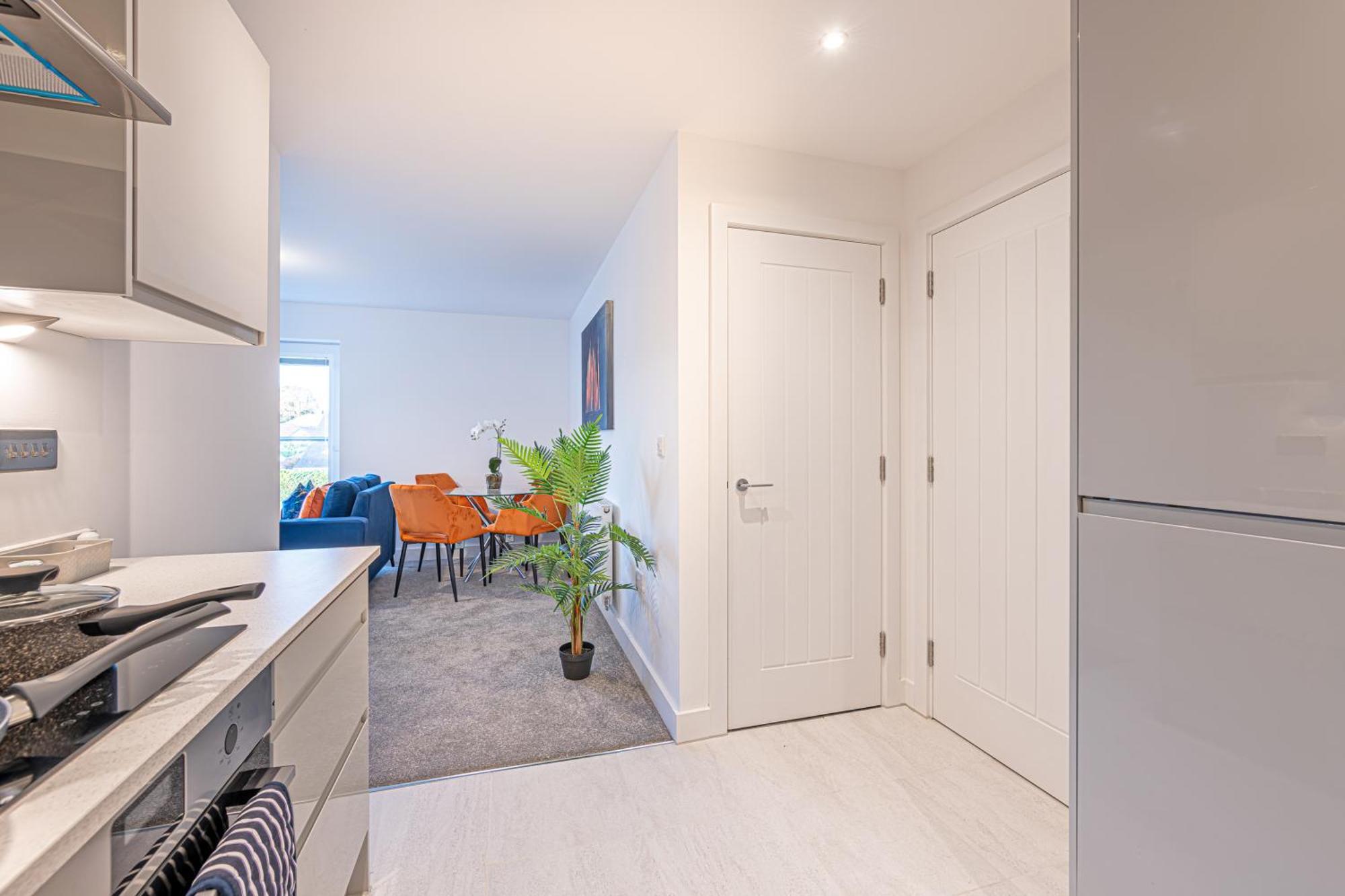 Gospel Heights Luxury Apartments With Parking Heswall Bagian luar foto