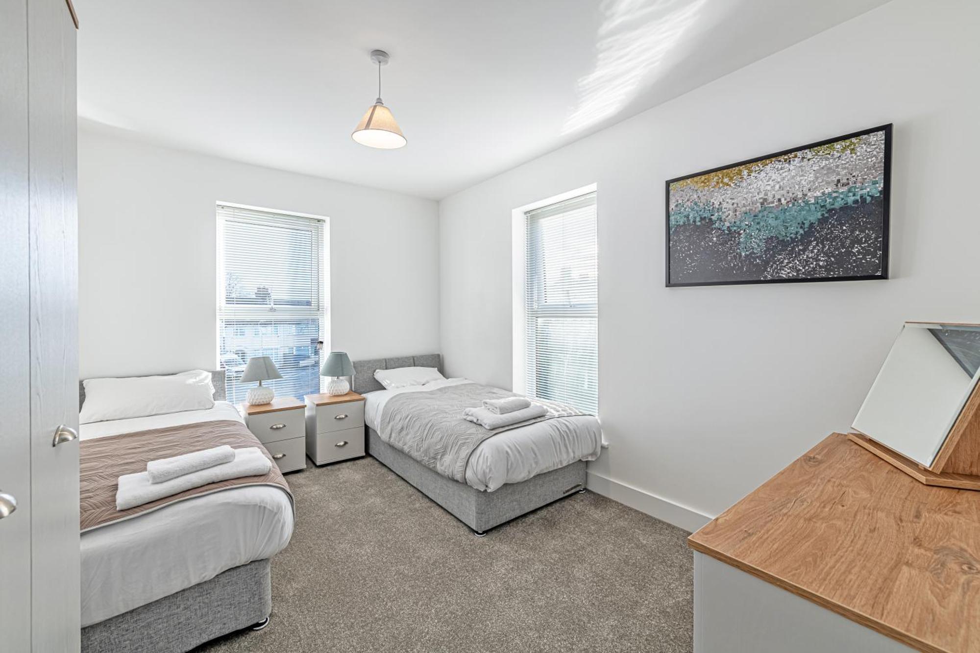 Gospel Heights Luxury Apartments With Parking Heswall Bagian luar foto