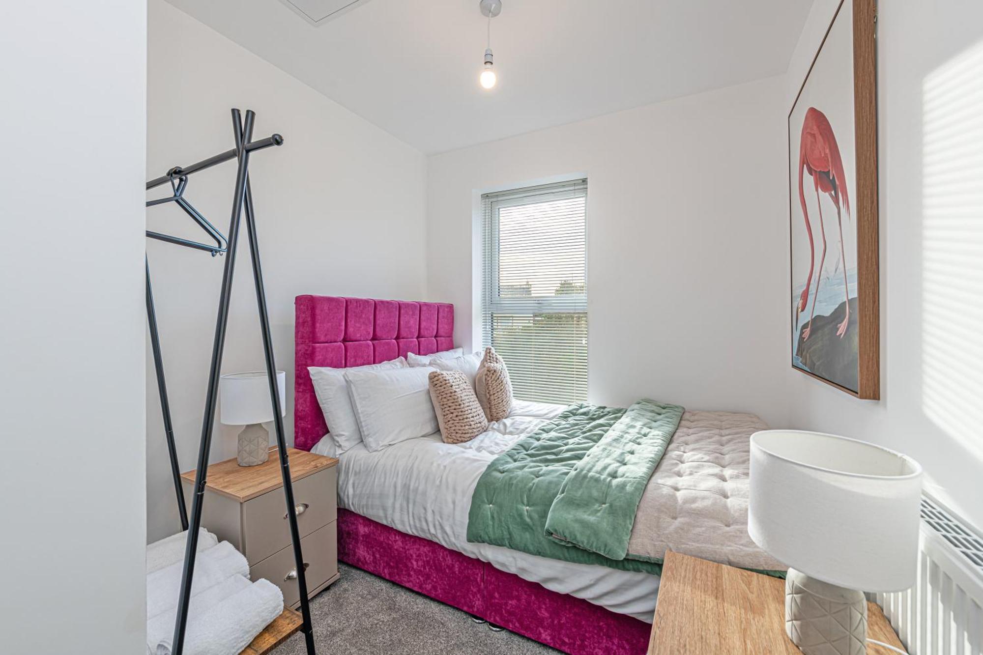 Gospel Heights Luxury Apartments With Parking Heswall Bagian luar foto