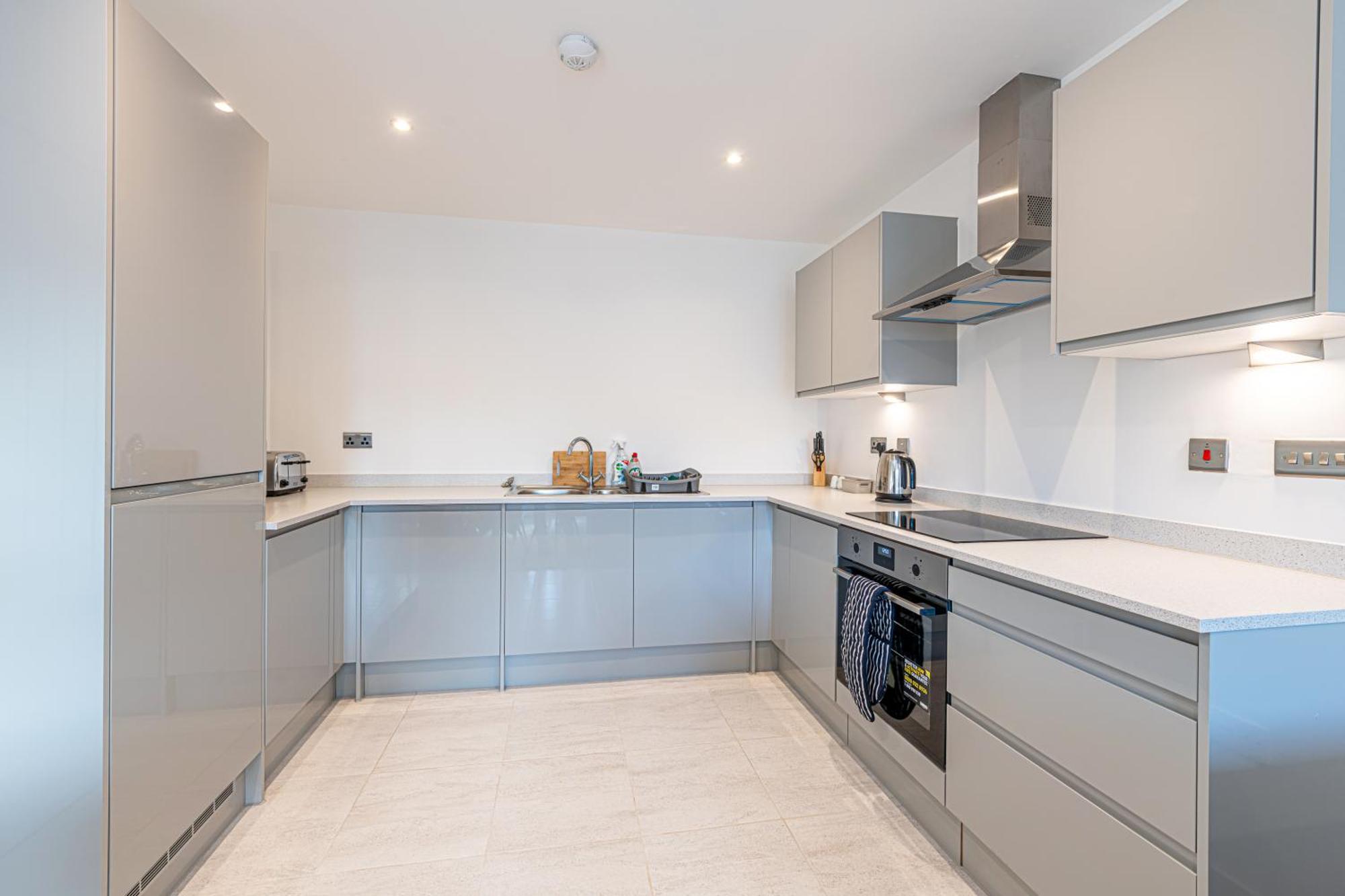 Gospel Heights Luxury Apartments With Parking Heswall Bagian luar foto